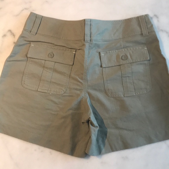 Shorts - Picture 2 of 3